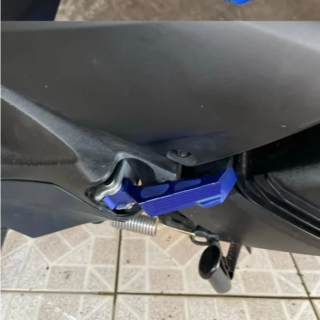 พักเท้าหลัง สำหรับ YAMAHA NMAX XMAX TMAX ทุกปี อะลูมิเนียม พักเท้าแต่ง พักเท้าหลังแต่ง โดย Xmsr