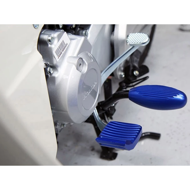 ที่พักเท้าหน้า Honda Super cub 110i ปี 2018-2025 (2ข้าง/1ชุด) โดย Xmsr อะลูมิเนียม แข็งแรง สวย ไม่เป็นสนิม