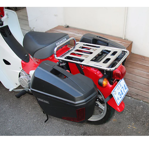 กล่องข้าง ปี๊บข้าง แถมแร็ค Honda Super cub ปี 2018-2020 Xmsr ขนาด 23 ลิตร กล่องข้างพลาสติก ปี๊บข้างพลาสติก กระเป๋าข้าง
