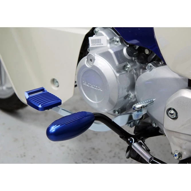 ที่พักเท้าหน้า Honda Super cub 110i ปี 2018-2025 (2ข้าง/1ชุด) โดย Xmsr อะลูมิเนียม แข็งแรง สวย ไม่เป็นสนิม