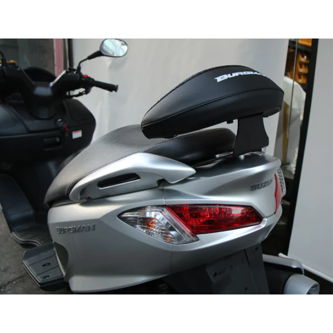 พนักพิงหลัง Suzuki Burgman Burgman125 Burgman200 เบาะพิงหลัง พนักพิง เบาะหลังผู้โดยสาร นุ่มสบาย โดย Xmsr
