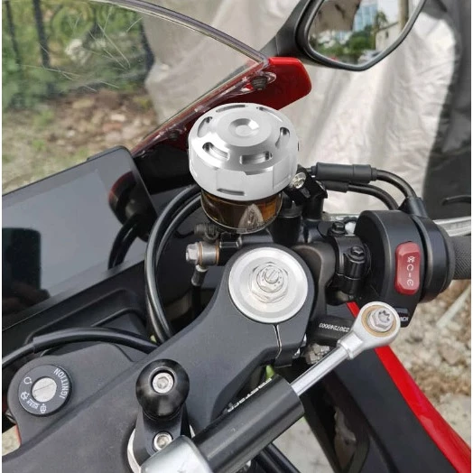 ฝาครอบกระปุกน้ำมันเบรคหลัง ขนาด 41.5 มม. อลูมิเนียม Kawasaki Yamaha Ducati ใส่ได้หลายรุ่น โดยXmsr ฝาครอบกระปุกน้ำมันเบรค
